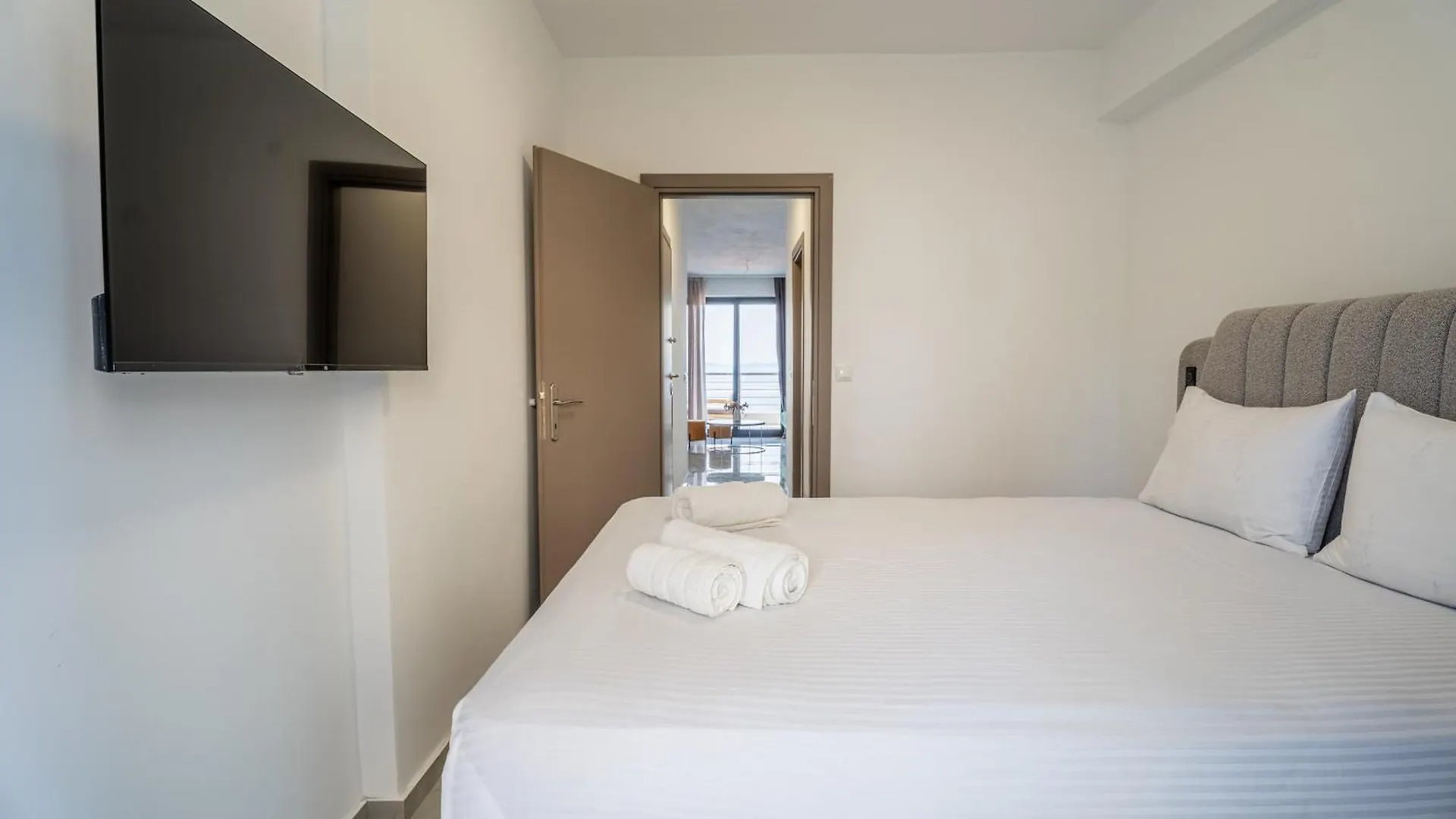 Sithoniars Wave & Wind Luxury Apartment With Infinity Sea View Neos Marmaras